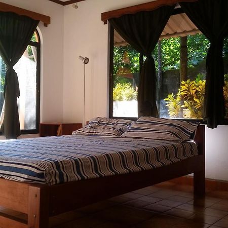 Embassy House Bed and Breakfast Puerto Jiménez Buitenkant foto