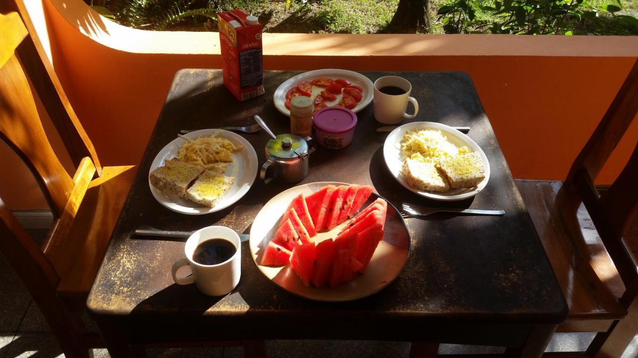 Embassy House Bed and Breakfast Puerto Jiménez Buitenkant foto